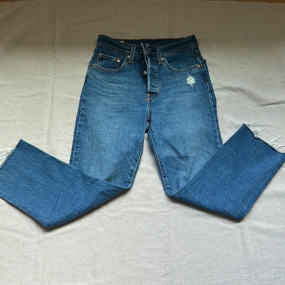 LEVIS 501 ORIGINAL CROPPED WOMEN'S JEANS 24 by 26 LN
